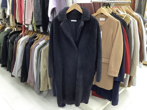 冬物アウターのムートンコート