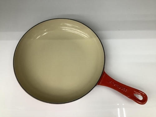 ルクルーゼのブランド食器買取