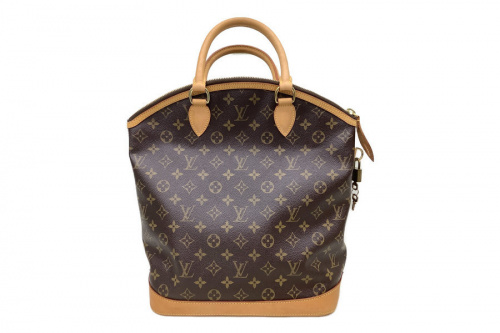 バッグのLOUIS VUITTON