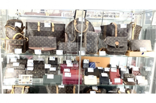 ヴィトン買取の横浜川崎洋服中古情報