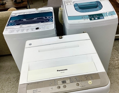 生活家電の全自動洗濯機