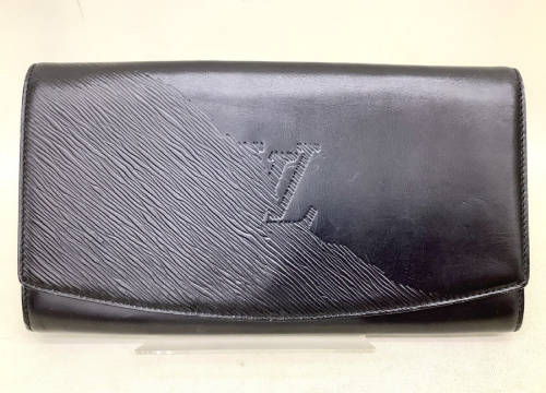ルイヴィトンのLOUIS VUITTON
