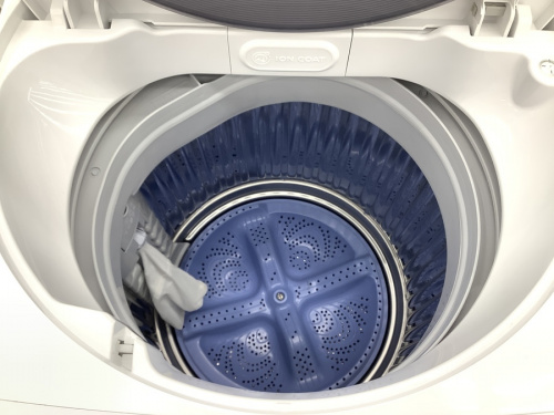 SHARPの全自動洗濯機