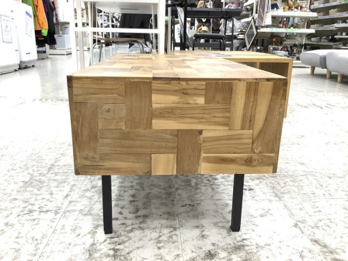 ローテーブルのACME FURNITURE