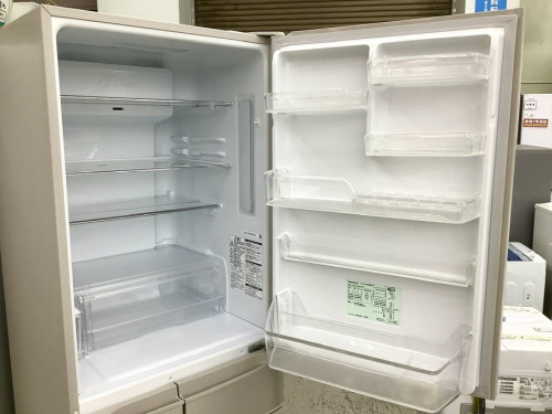 Panasonicの5ドア冷蔵庫