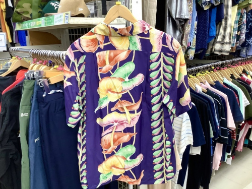 アロハシャツのSun Surf
