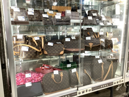 ルイヴィトンのCHANEL