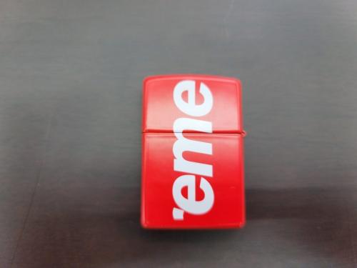 ライターのSupreme