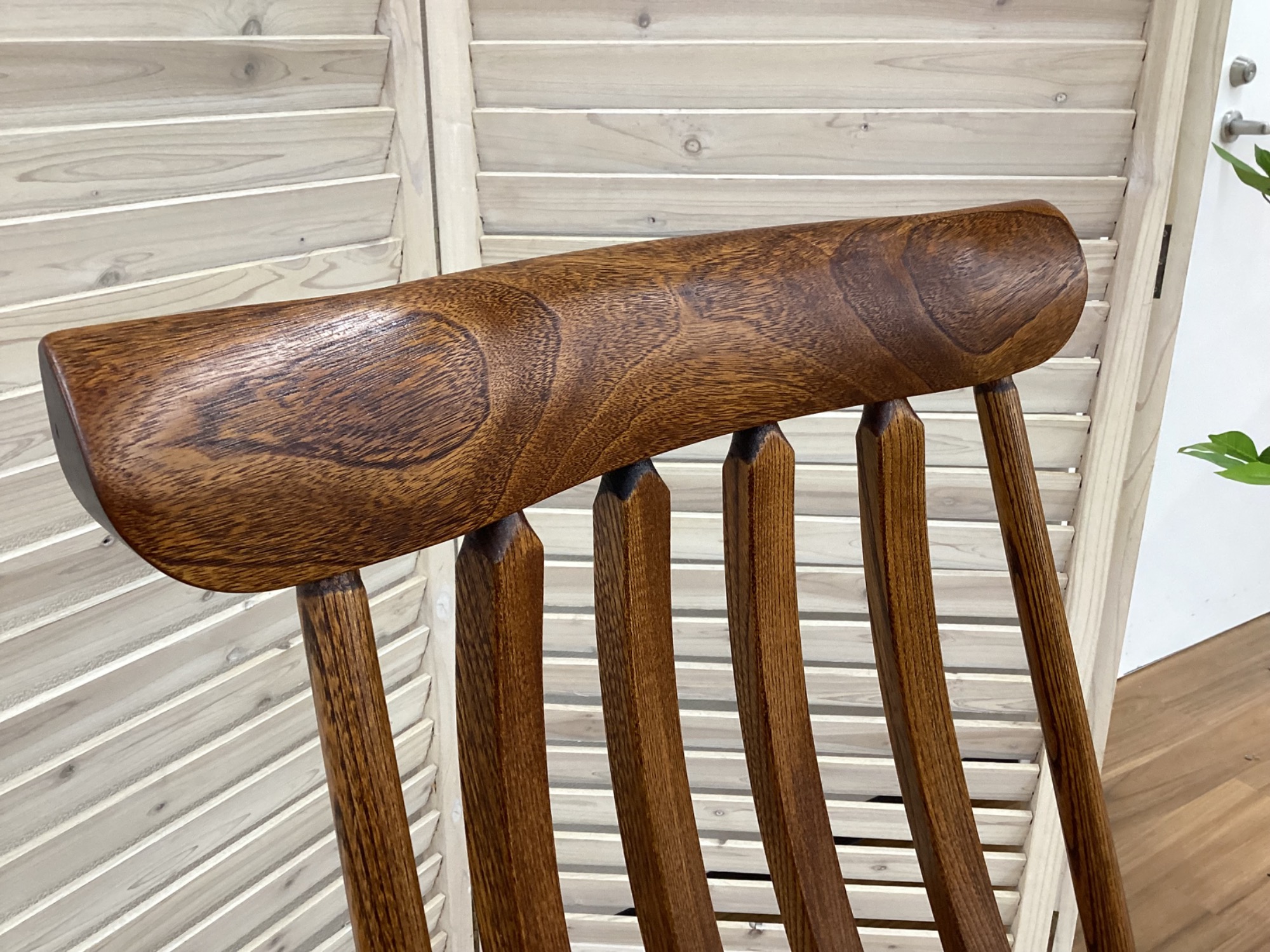 アトリエMIYATA★回転ハイバックチェアー★木製家具★ 20231226180705blog814.jpg