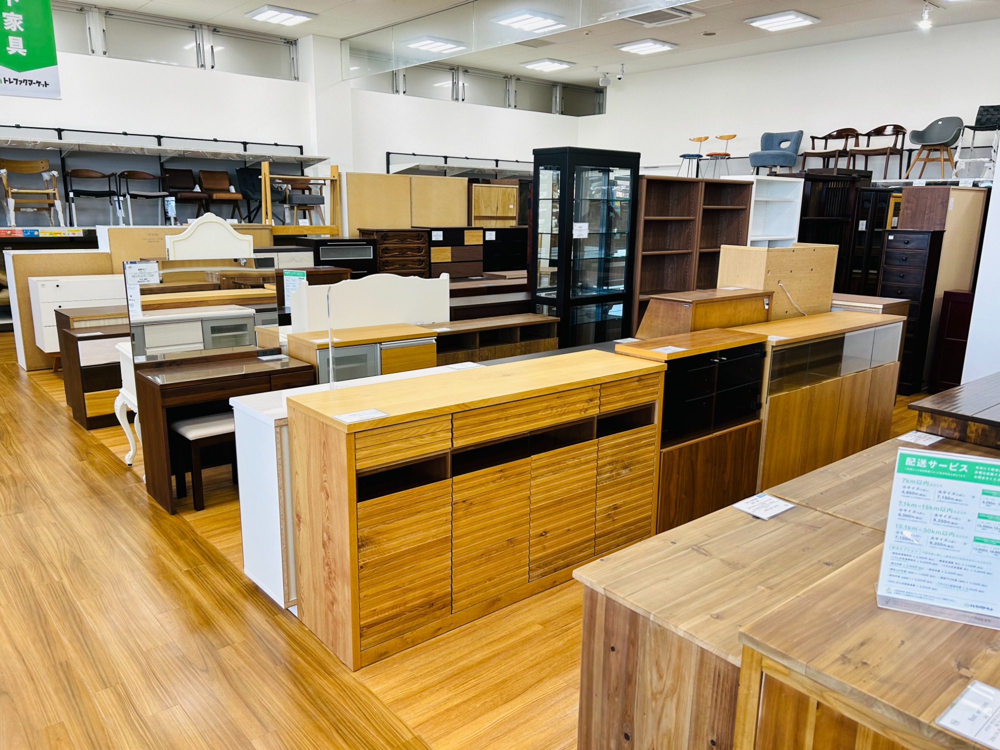 カリモクのコーナーラックのご紹介！【トレファク入間店家具紹介22-09】 karimokuのコーナーキャビネットのご紹介！｜2022年03月03日