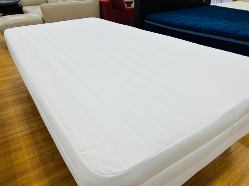 無印良品】シングルサイズの脚付きマットレス 入荷いたしました