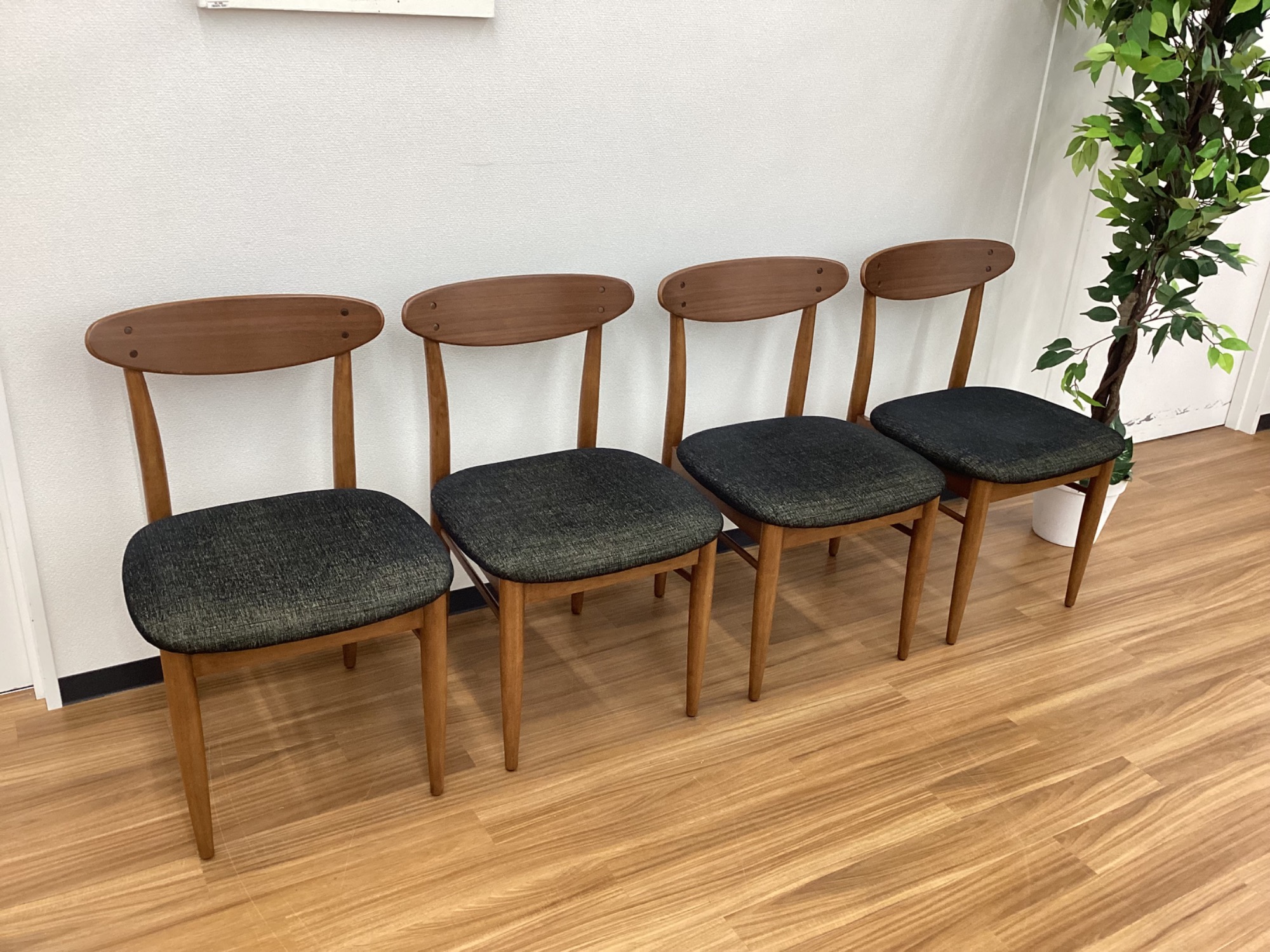 ACME Furniture(アクメファニチャー)】北欧ビンテージデザイン ACME Furniture(アクメファニチャー)】北欧ビンテージデザイン