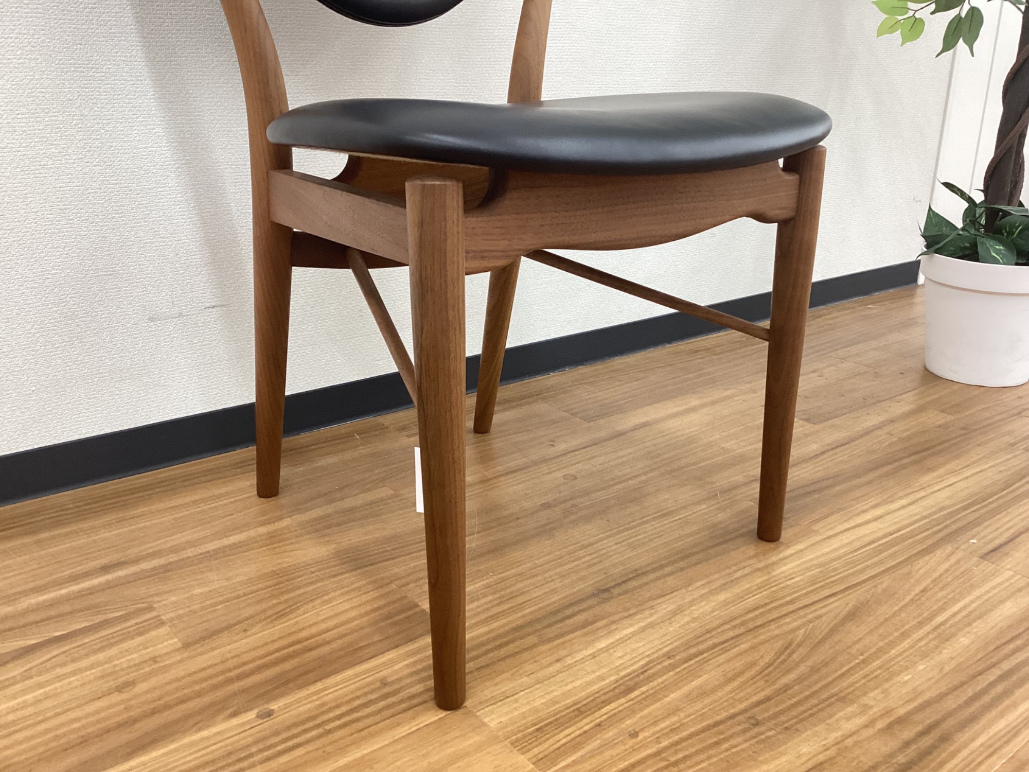 Finn Juhl and Danish Chairs フィンユール　デンマーク Finn Juhl and Danish Chairs フィンユール デンマーク Finn Juhl and