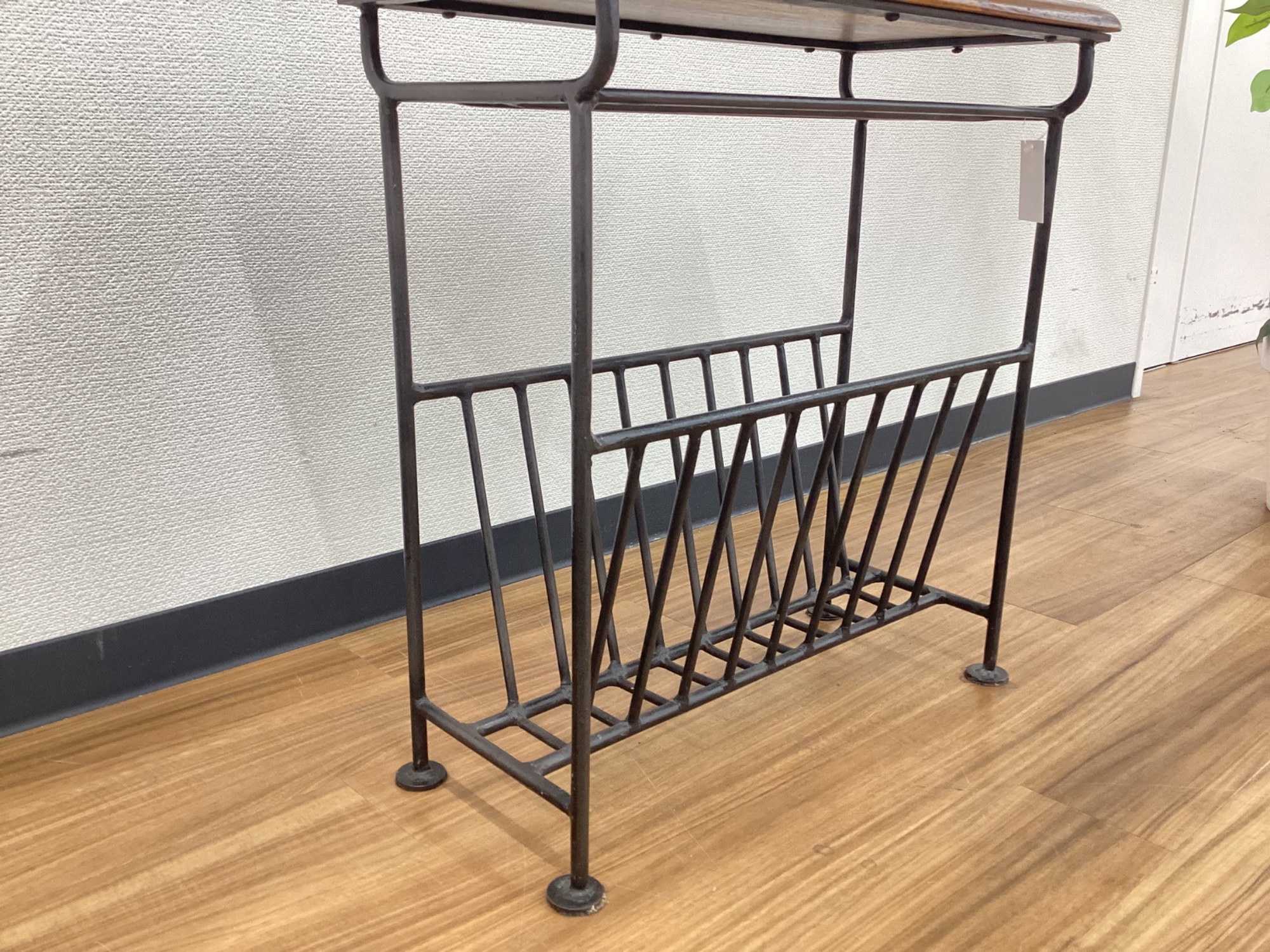 IDEE（イデー）】シーシャムウッドとアイアンを使用した