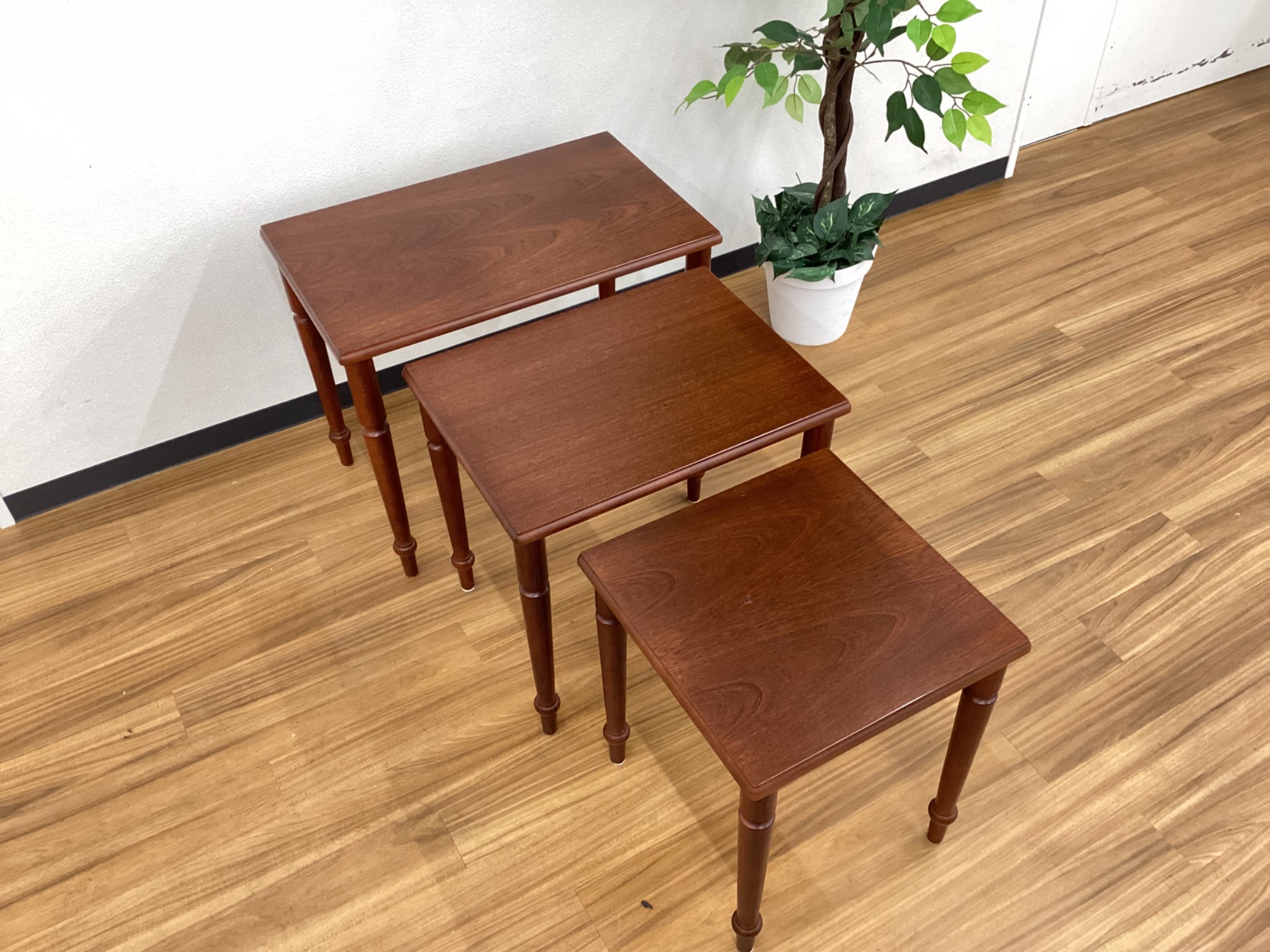 HEGGEN（ヘッゲン）】ローズウッド特有のカラーが特徴的！ノルウェー製