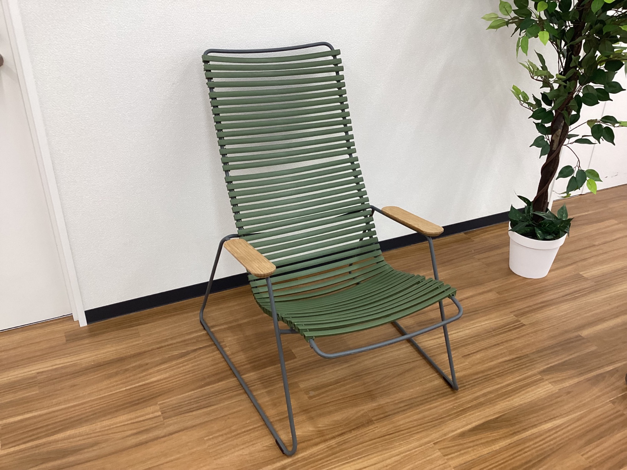 【トレファクマーケット久喜店】Rud Rasmussen　ダイニングチェアー　デンマーク製 Rud Rasmussen/ルド・ラスムッセン】RED Chairシリーズの北欧