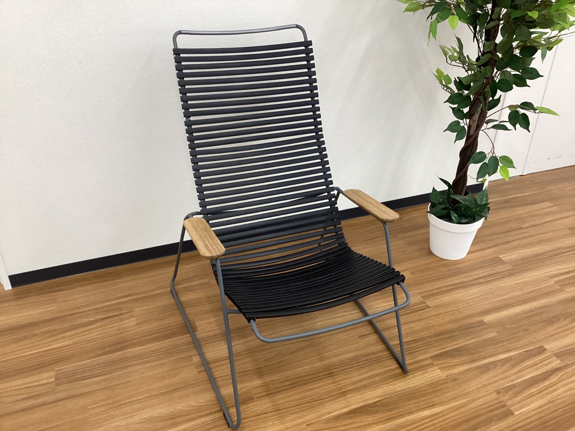 【トレファクマーケット久喜店】Time&style　ラウンジチェア ハイバックラウンジチェア お値段見直しました！】HOUE OUTDOOR（ホウエ・アウトドア) クリック