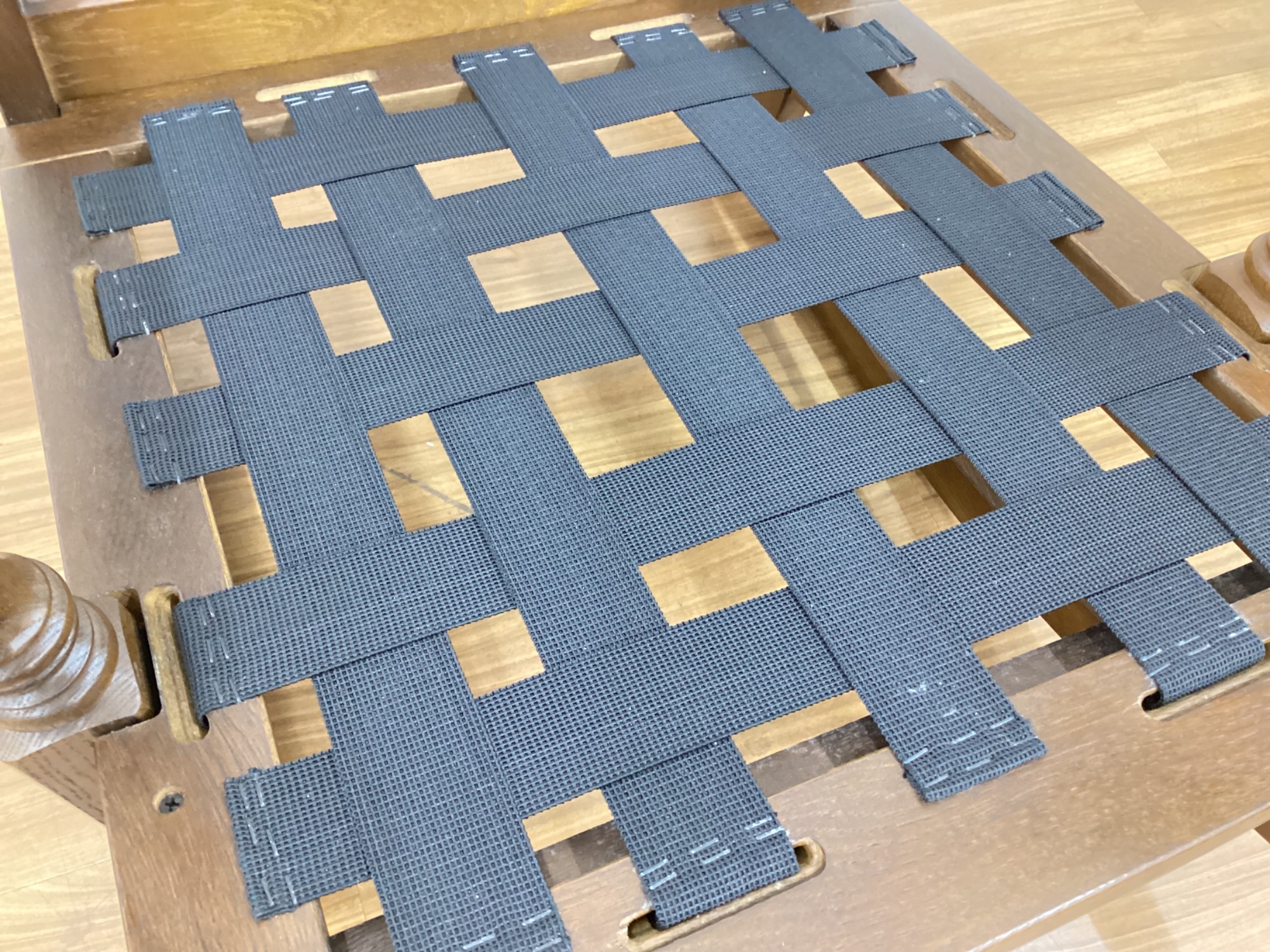 飛騨産業】昔も今も変わらず愛され続けるロッキングチェア（穂高）が