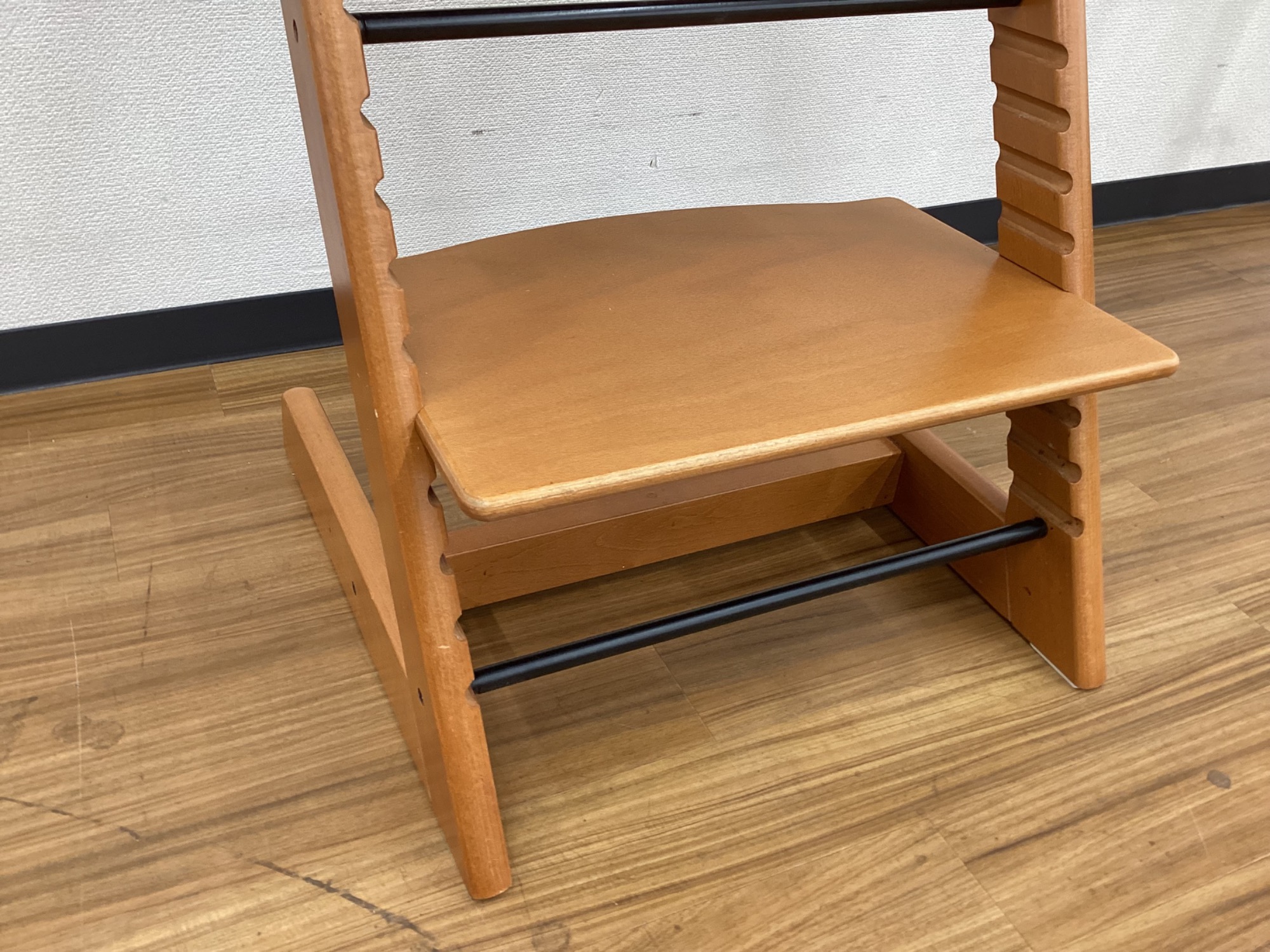 STOKKE（ストッケ）】ベビーチェアといえばこれ！お子様をしっかり