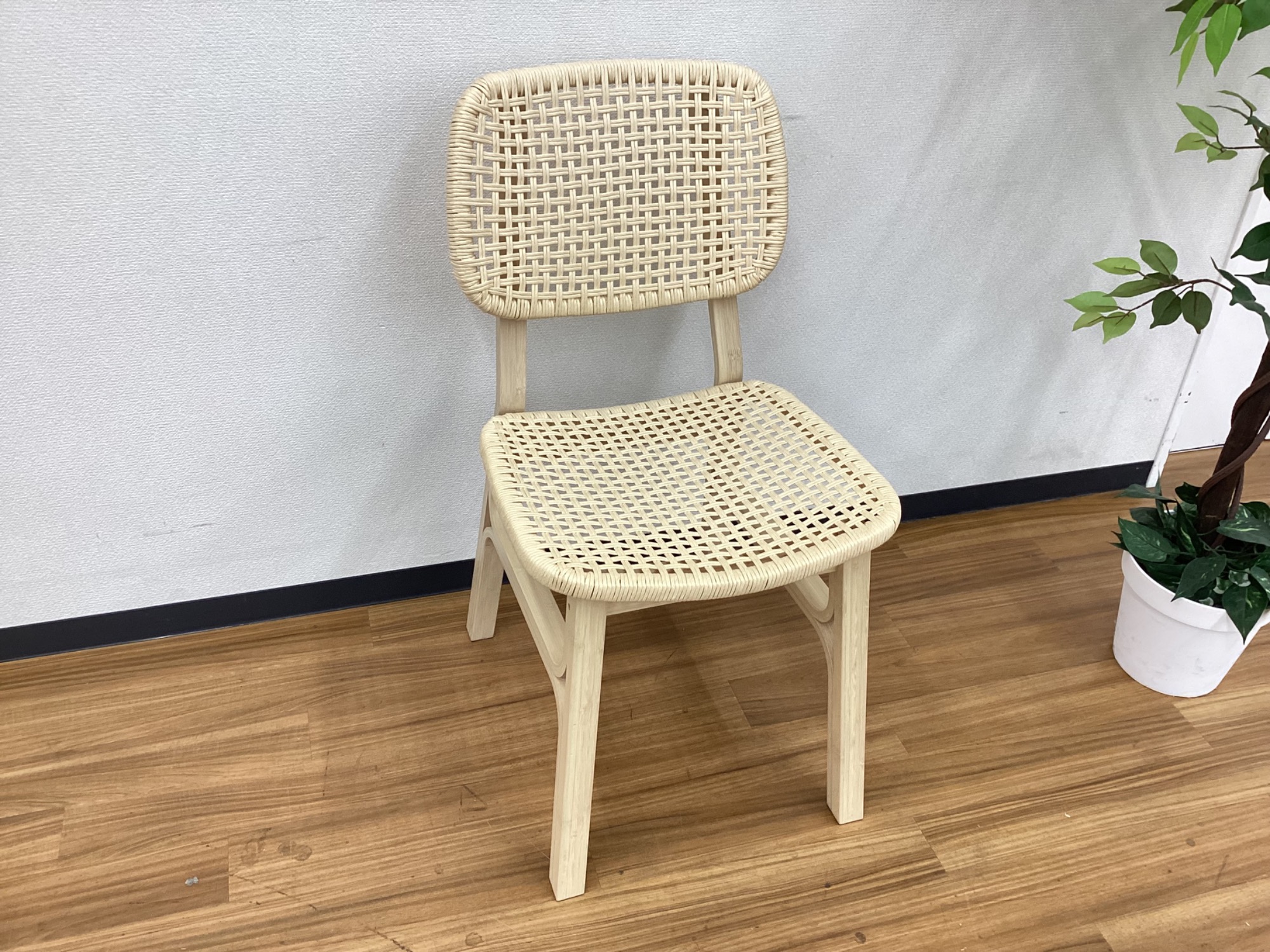 取りに来て頂ける方限定！IKEA(イケア)の竹材ダイニング3点セットのご紹介です！ 取りに来て頂ける方限定！IKEA(イケア)の竹材ダイニング3点
