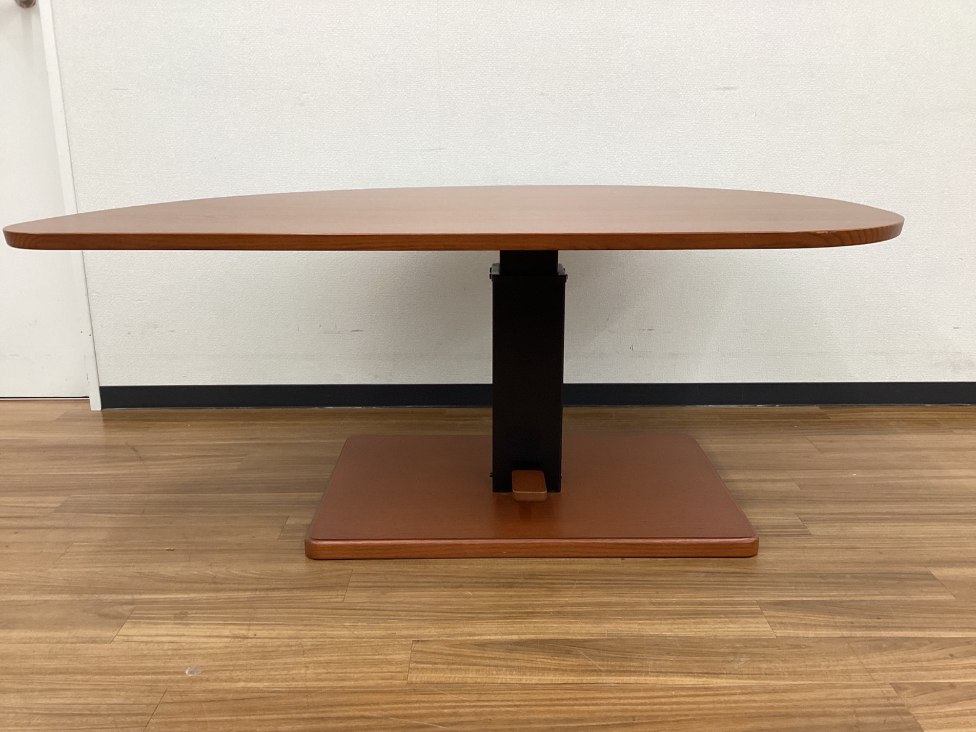 大塚家具 アレッタリーフ 昇降テーブル