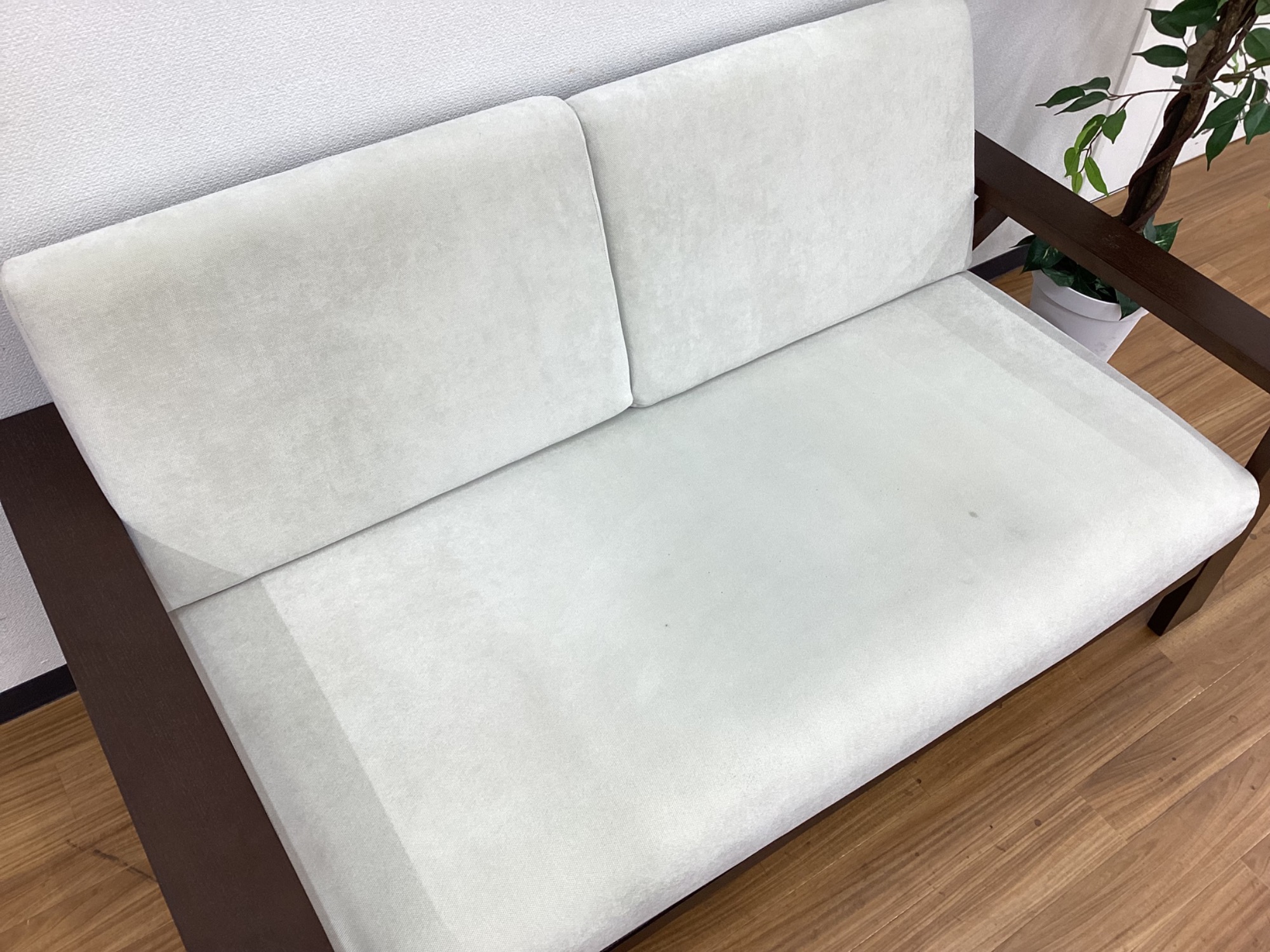 お値段見直しました！ a.flat（エーフラット） ウッド・ソファv02 のご
