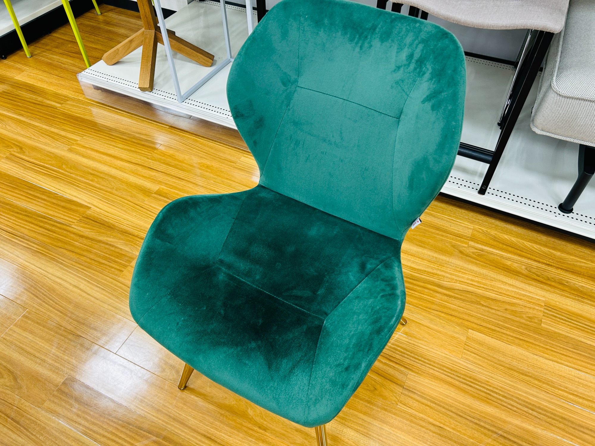 トレファクマーケット久喜店】KARE ダイニングチェア