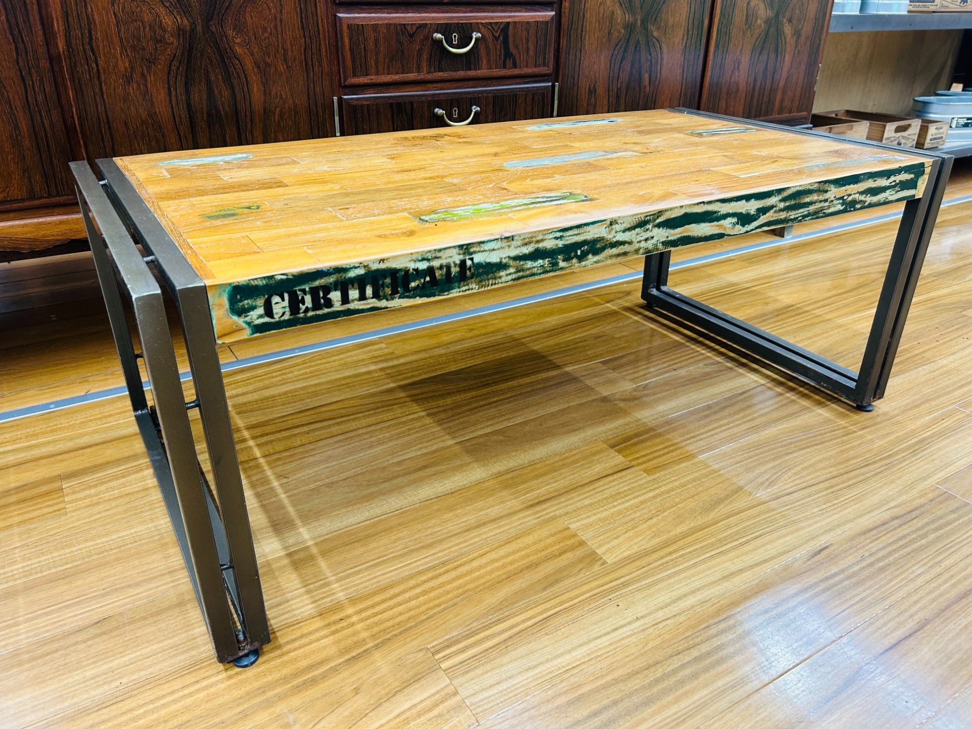 古材ローテブル　ディーボディ　フェルム　家具 d-Bodhi/ディーボディ】古材の魅力を活かしたかっこいいロー