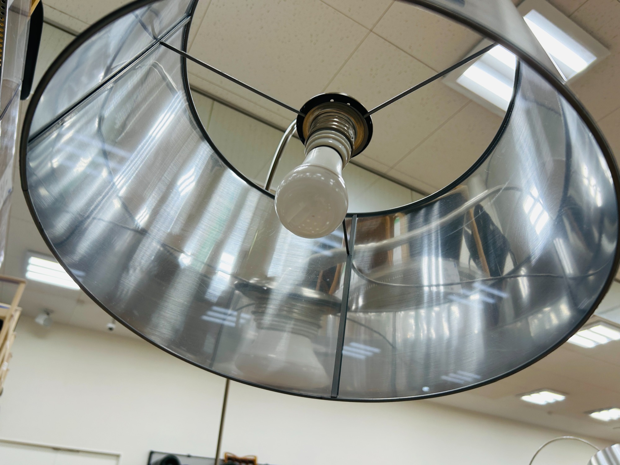 BoConcept/ボーコンセプト】調光機能付きのフロアスタンド(KUTA