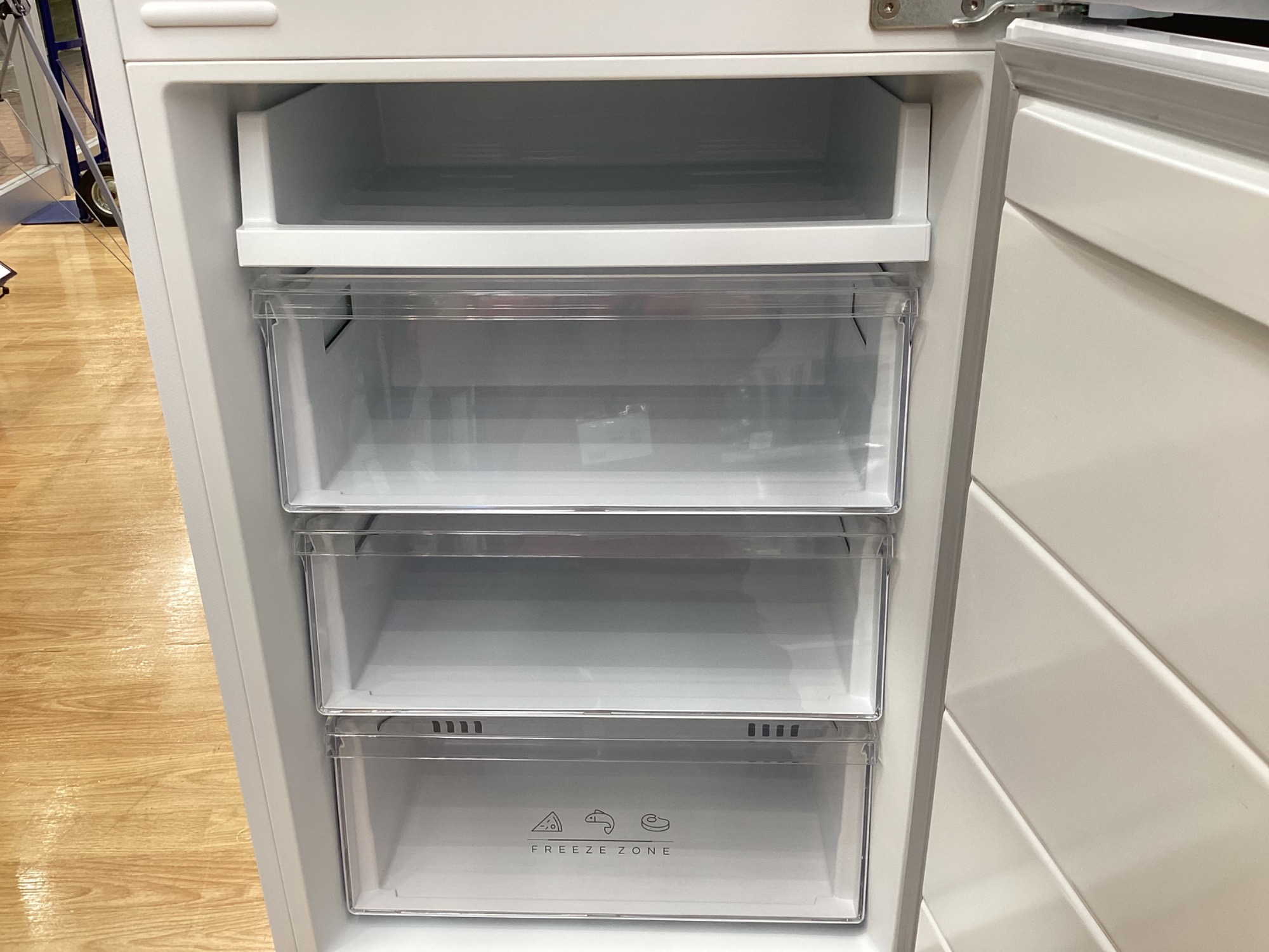 9081◀送料設置無料 ニトリ　大型冷蔵庫　最新モデル　274L 9081◁送料設置無料 ニトリ 大型冷蔵庫 最新モデル 274L - メルカリ