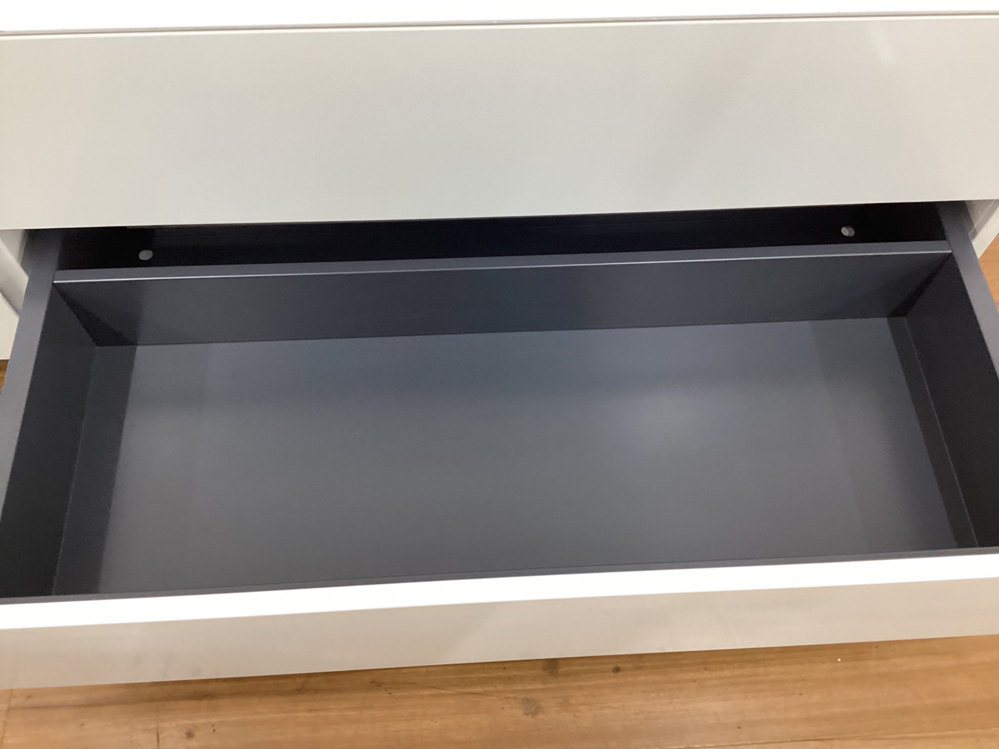 トレファクマーケット久喜店】Cassina ixc. テレビボード 別サイトにて