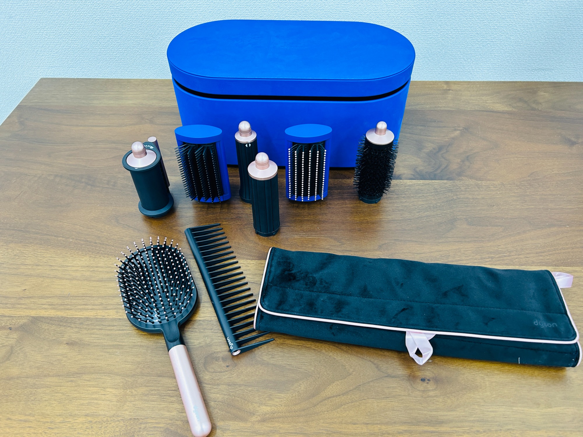 ✳︎未使用✳︎ ダイソン Dyson HS05 マルチ ヘアドライヤー ⭐︎T003⭐︎ ✳︎未使用✳︎ ダイソン Dyson HS05 マルチ ヘアドライヤー