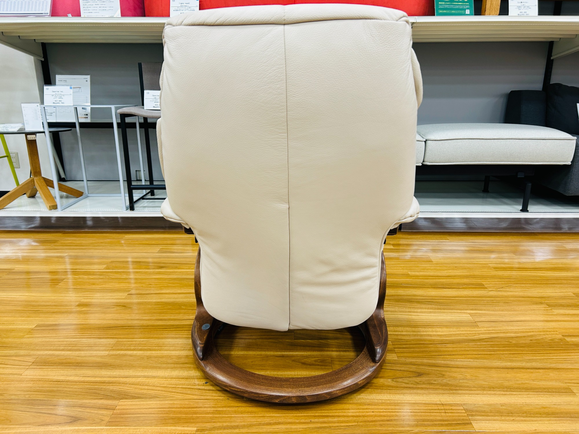 himolla/ヒモラ】夢のような座り心地！ゼロストレスレスチェアが