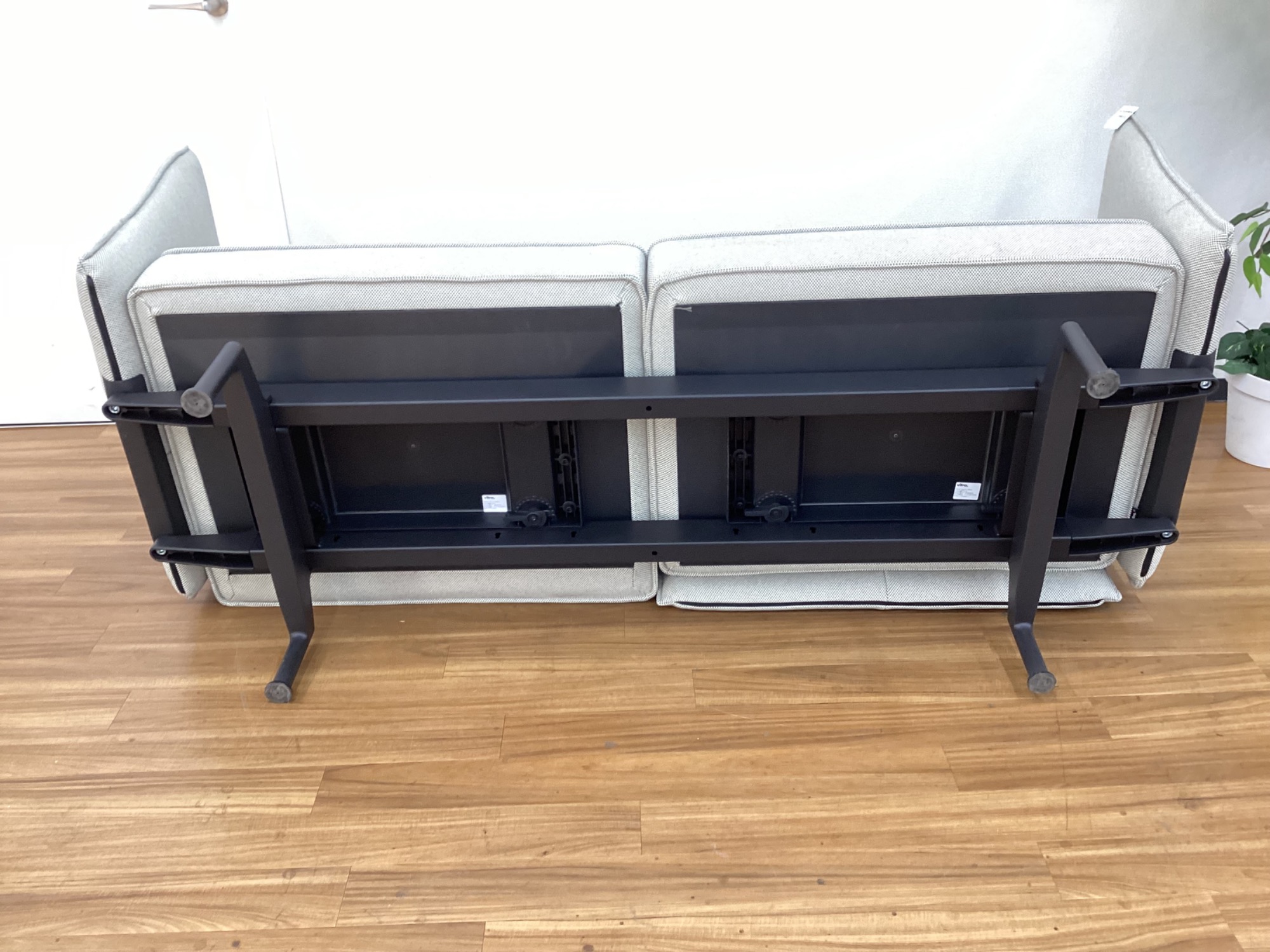 今月お値段見直しました！ Vitra (ヴィトラ) Soft Work ベンチソファの