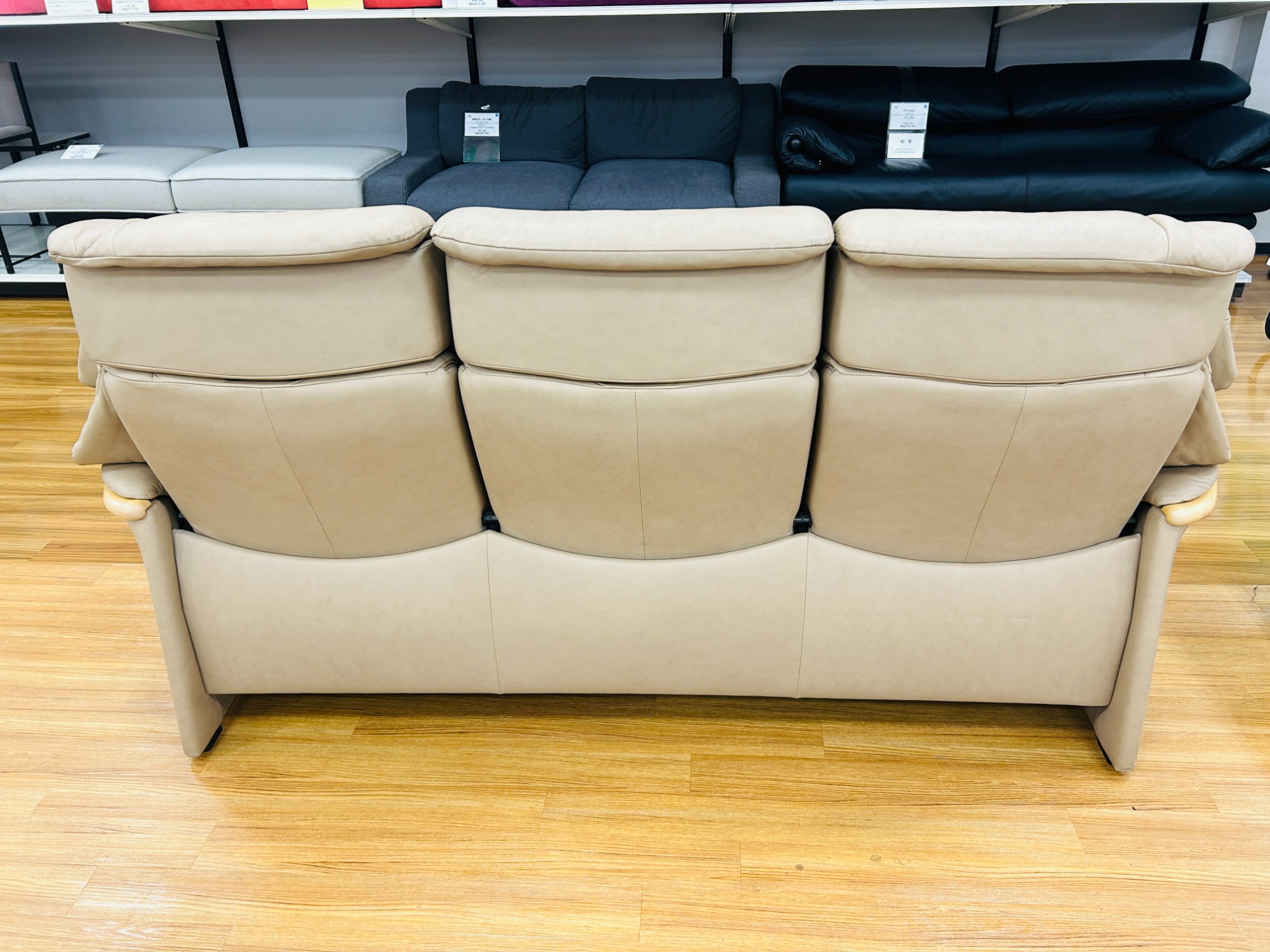 GMFK476○EKORNES / エコーネス エルドラド ハイバック 3人掛 w368954683.1-300x228.gif