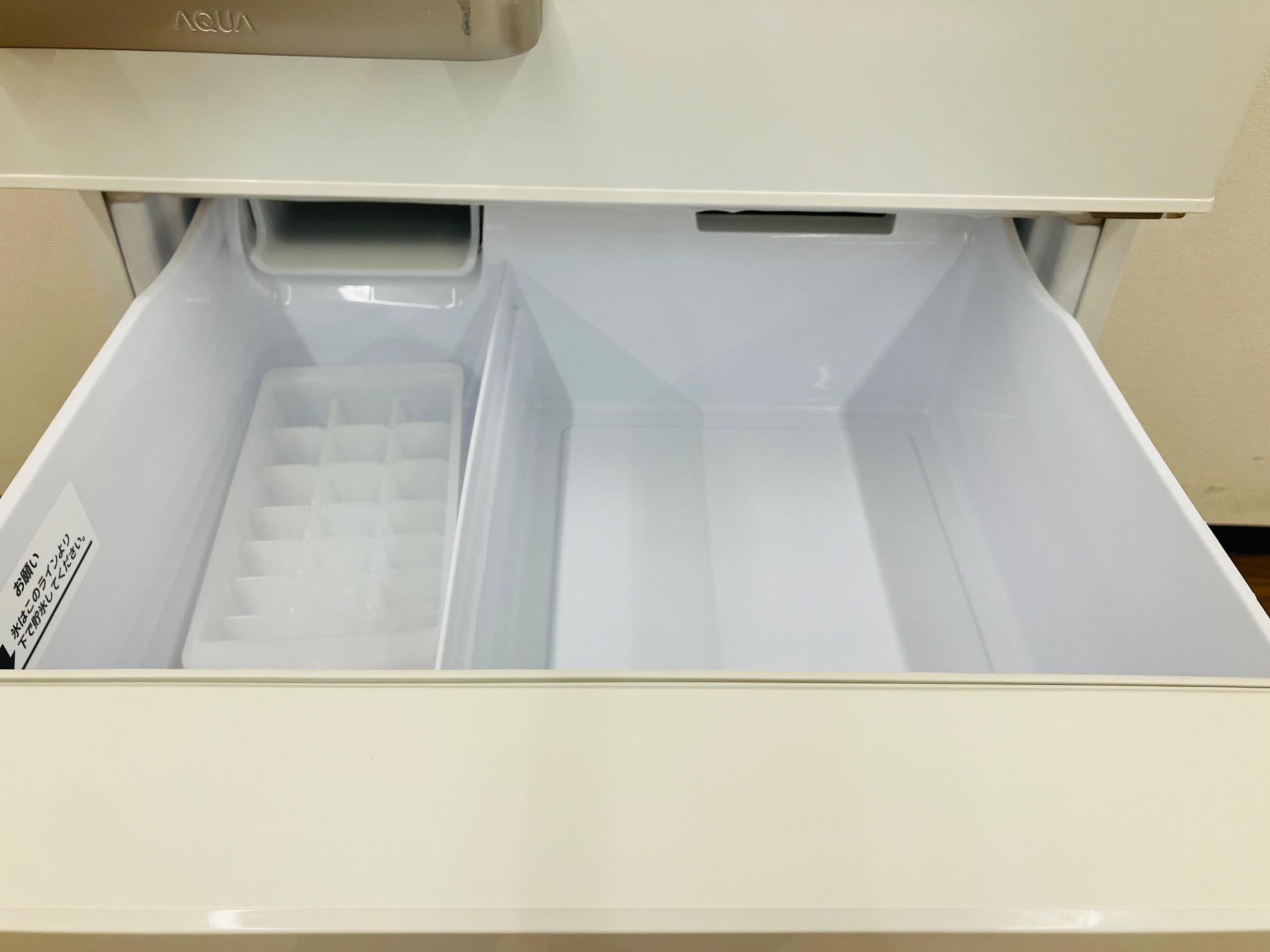 新入荷！ AQUA (アクア) 355L 4ドア冷蔵庫 AQR-36M(W) 2022年製 のご