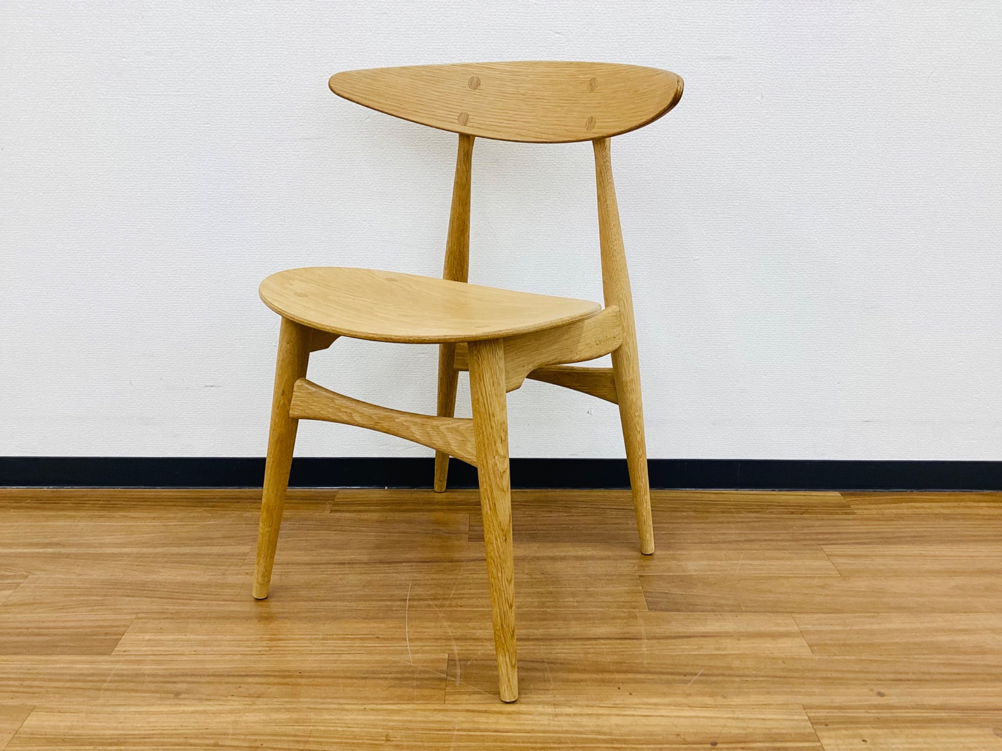 Carl Hansen&Son】北欧デザインのおしゃれなCH33T ダイニングチェアを