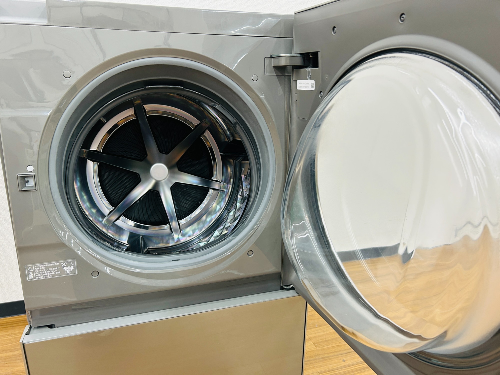 パナソニック】洗濯容量10kgの19年製ドラム式洗濯乾燥機(NA-VG2300R)が