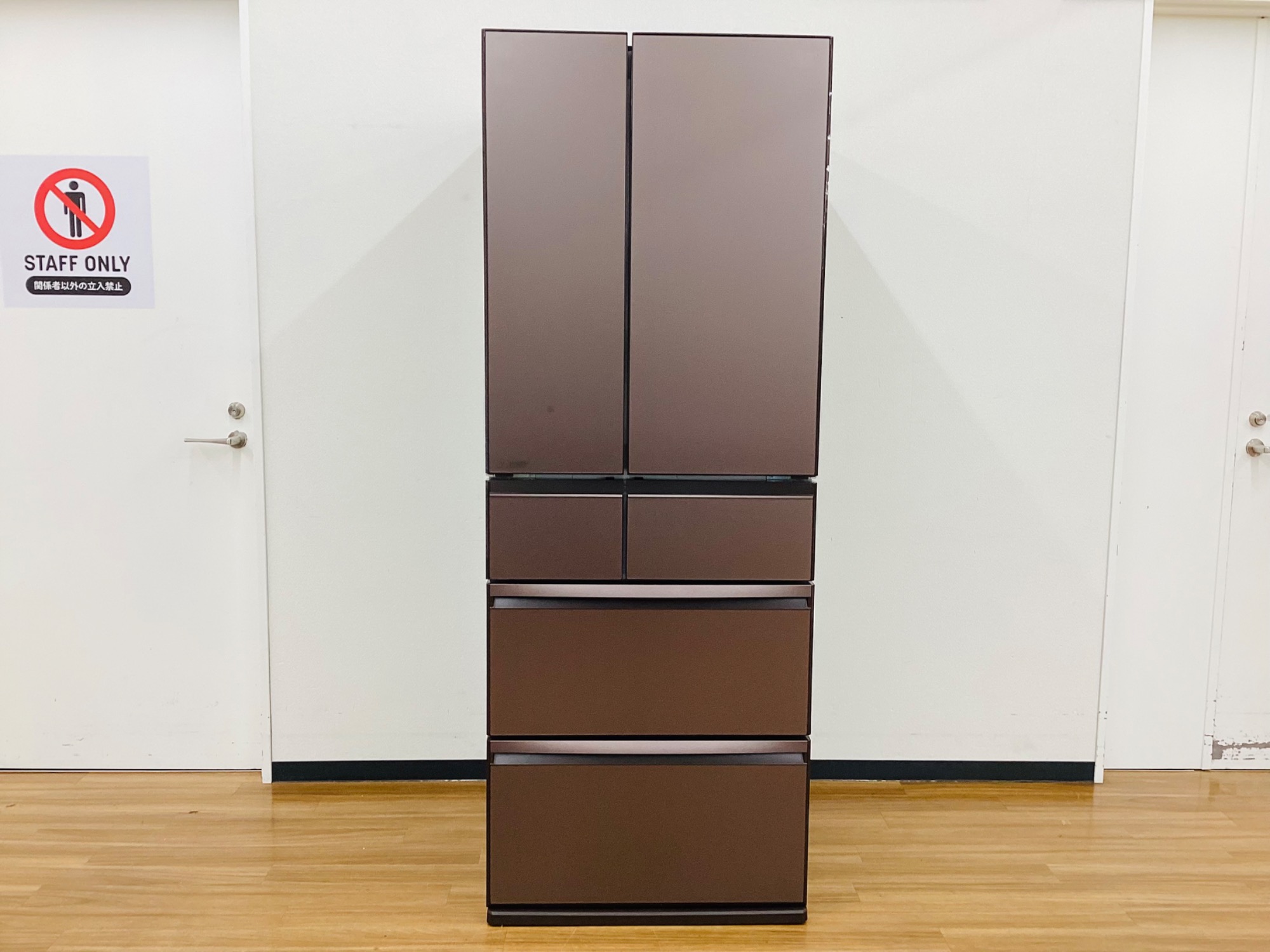 新入荷！ MITSUBISHI (ミツビシ) 600L 6ドア冷蔵庫 MR-WXD60G-XT 2022