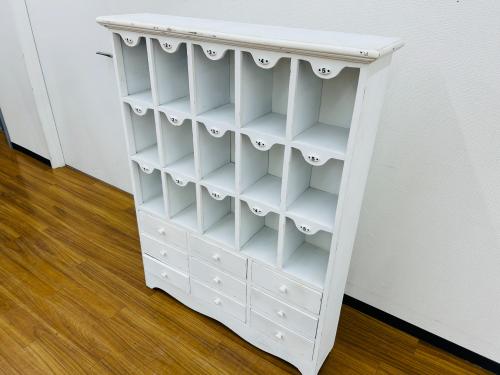 アンティーク調家具】キズや汚れが魅力に変わるナンバーズキャビネット