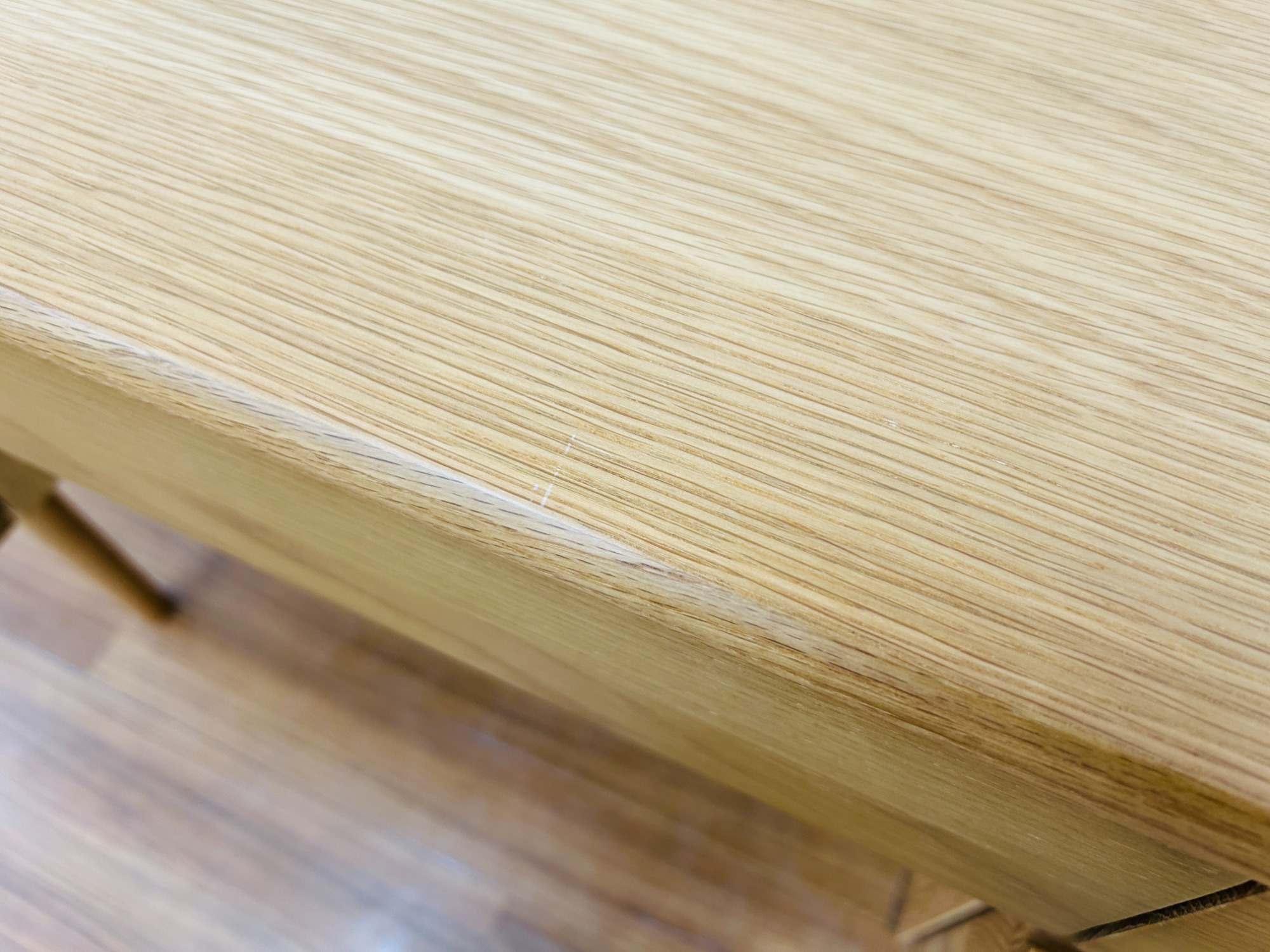 unico /ウニコ 】見た目良し、機能良しのワークデスク(ソルク)が入荷