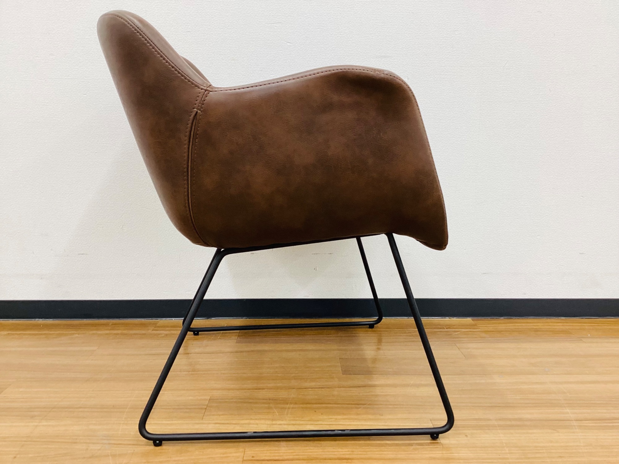 新入荷！ a.depeche(アデペシュ) 贅沢な空間を演出してくれるラウンジ