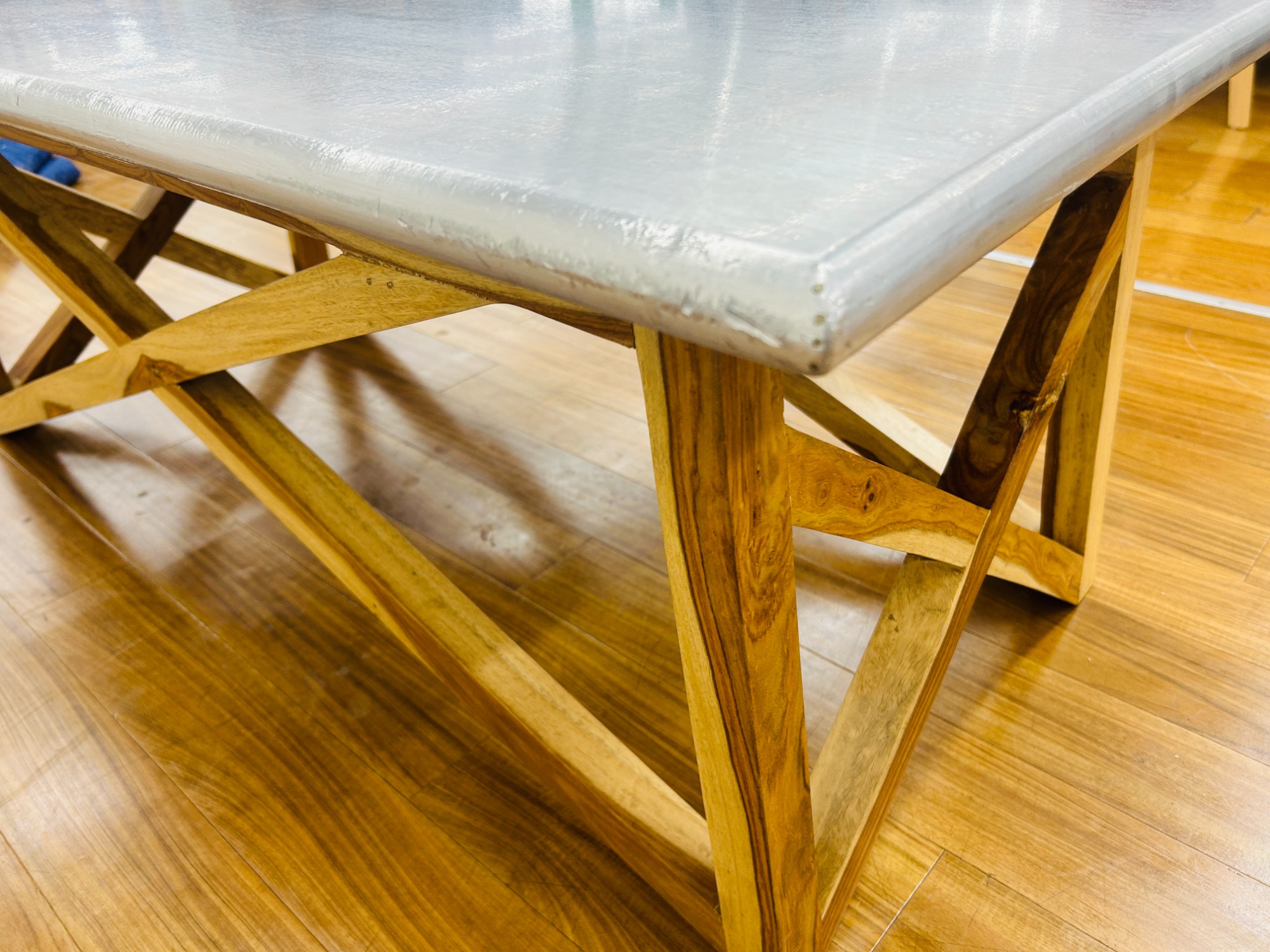 お値段見直しました！WTW (ダブルティー) 異素材を組み合わせた個性が