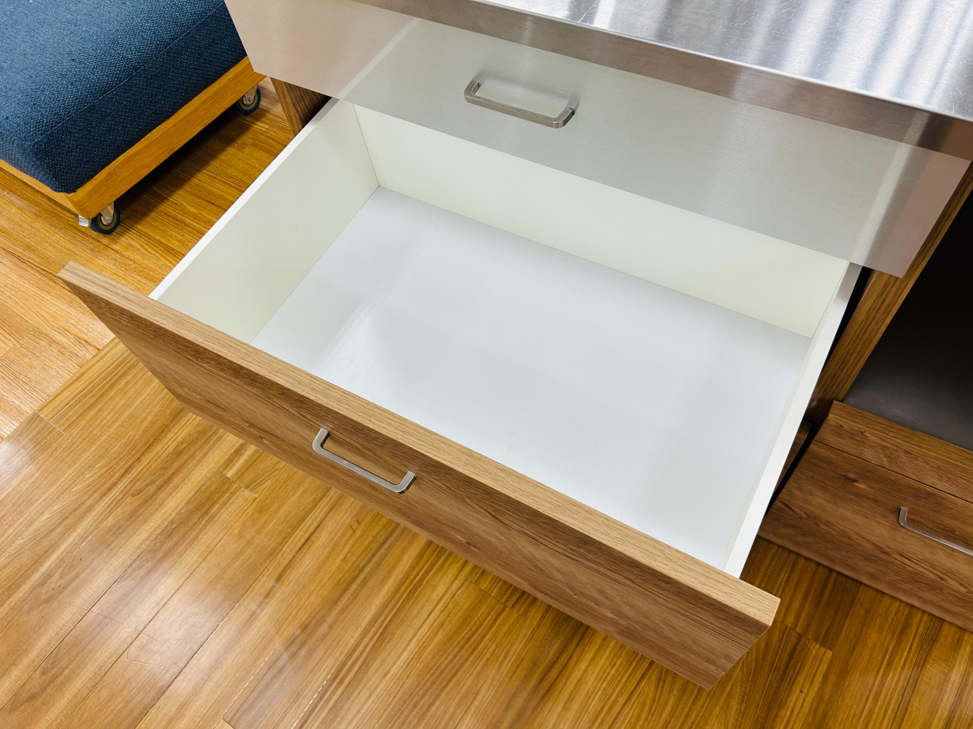 Living house/リビングハウス】高い収納力があるお洒落なキッチン