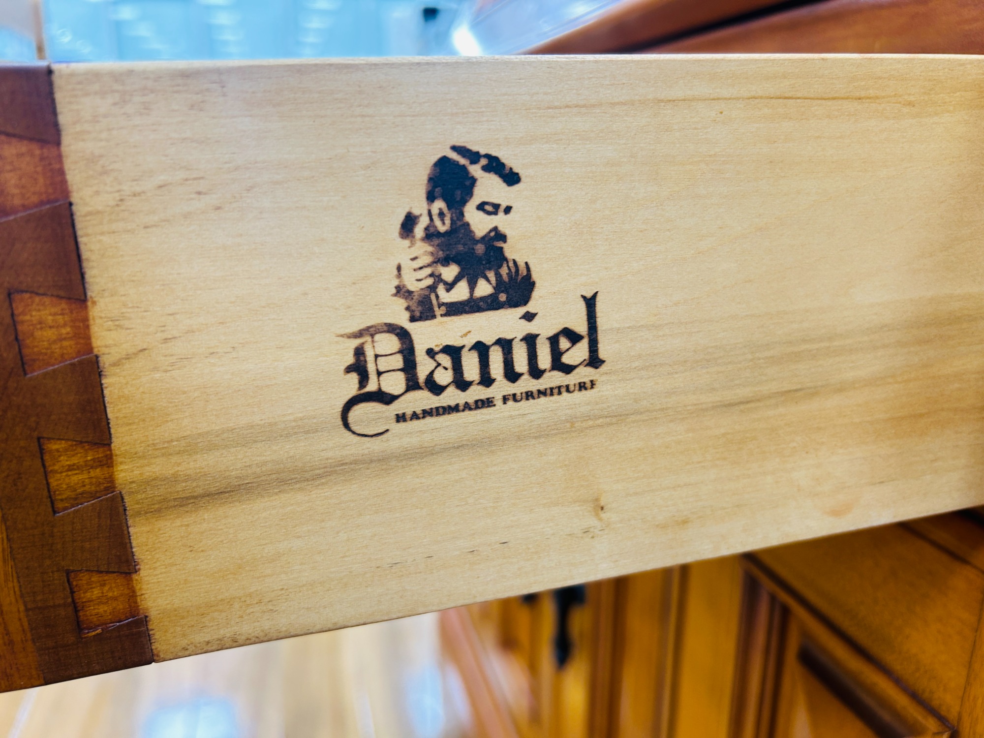 Daniel/ダニエル】樺材を使用したスパニッシュライティングビューロー 