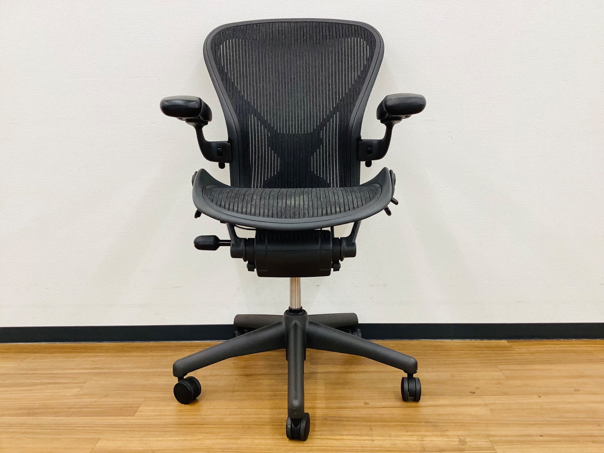 Herman Miller/ハーマンミラー】ポスチャーフィット搭載アーロンチェア