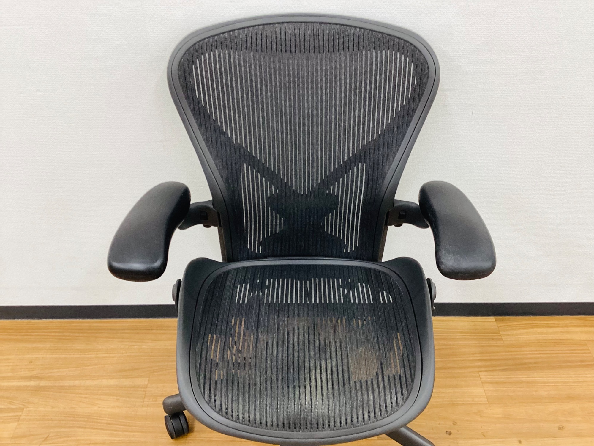 【トレファクマーケット久喜店】Herman Miller　アーロンチェア Herman Miller/ハーマンミラー】ポスチャーフィット搭載アーロンチェア