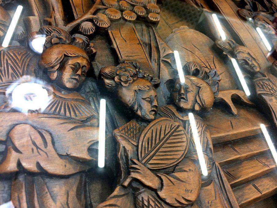 彫刻円座卓が入荷しました！