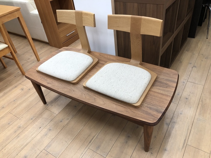 一品モノ同士の素敵な出会い。セットで使いたくなるローテーブルと座椅子が入荷しました！ [2020.03.08発行]｜リサイクルショップ