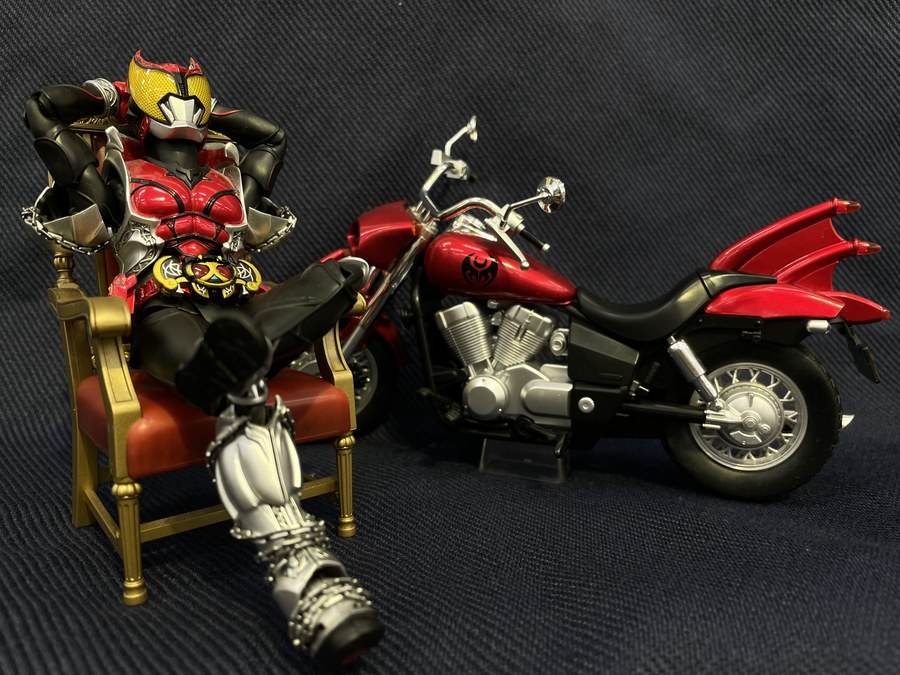 仮面ライダーキバセット&オプションパーツセット入荷しました！【松原